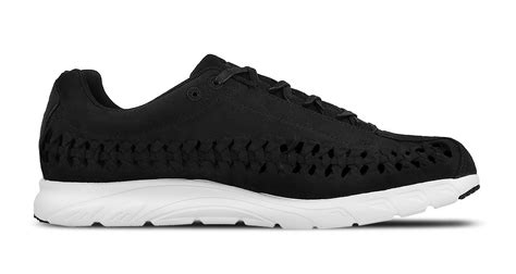 nike 833132-001|Nike Mayfly Woven Black/Black.